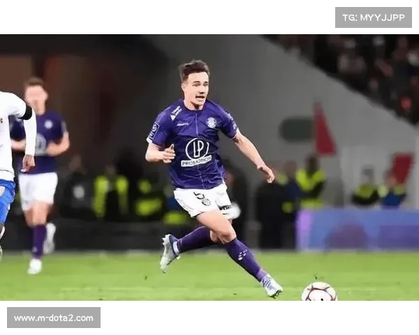 朗斯3-0轻取图卢兹,半程冠军实力彰显