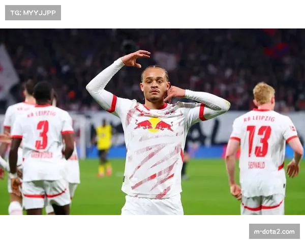 哈维·西蒙斯恢复有球训练，但距离高强度比赛仍有距离